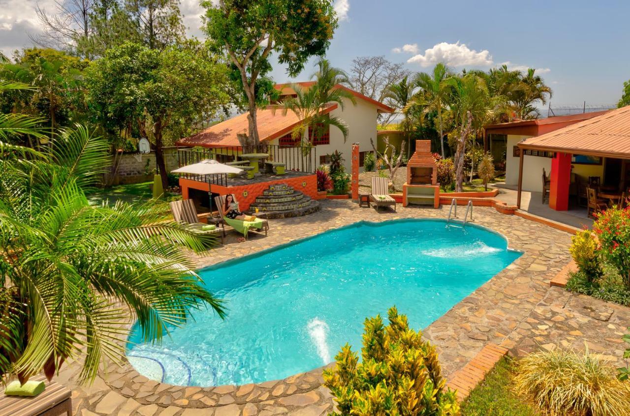 Dushi Vida Country Inn Алахуэла Экстерьер фото